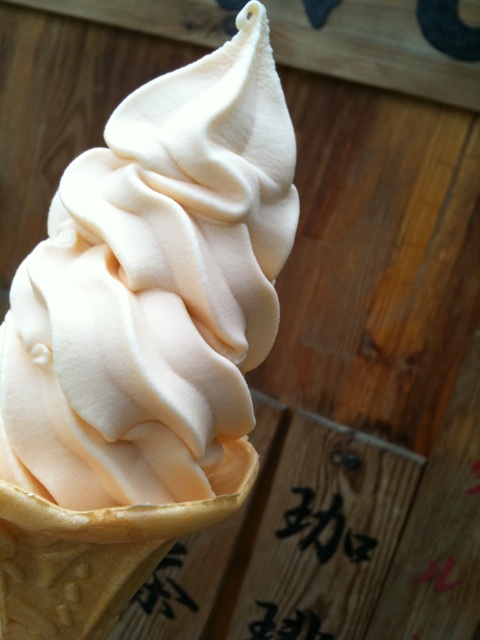 松山城 いよかんソフトクリーム