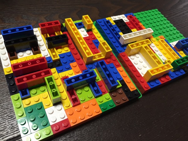 アルファベットのパズルボードをLEGOでつくる