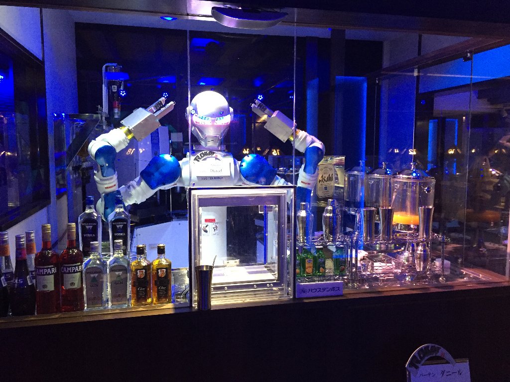 Robot Kingdom, Henn-na Restaurant at Huis Ten Bosch in Japan