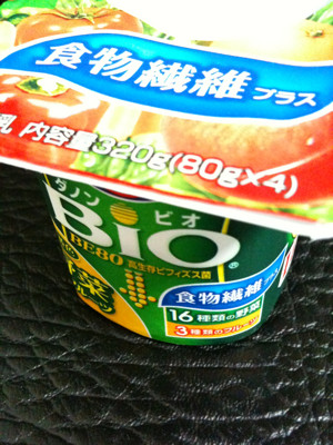 おはヨーグルト! - ダノンビオ 緑黄色 野菜&フルーツ 食物繊維プラス 80g×4 おはヨーグルト! - ダノンビオ 緑黄色 野菜&フルーツ 食物繊維プラス 80g×4