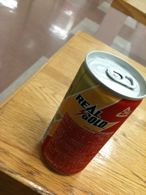 REAL GOLD! えいようほきゅー - コカ・コーラ社リアルゴールド190ml REAL GOLD! えいようほきゅー - コカ・コーラ社リアルゴールド190ml