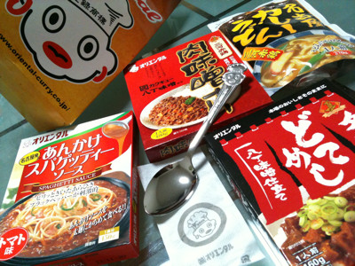 だいぶ前に買ったけどまだどれも食べてない。オリジナルスプーン付き。 - オリエンタル なごやめしセット だいぶ前に買ったけどまだどれも食べてない。オリジナルスプーン付き。 - オリエンタル なごやめしセット