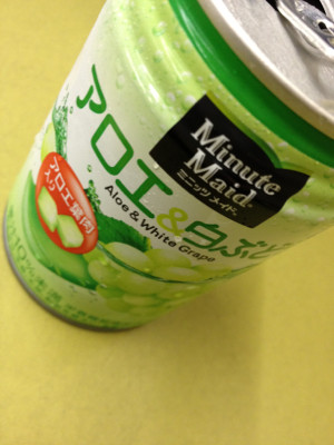 gkgk - コカ・コーラ社ミニッツメイドアロエ&白ぶどう缶280g gkgk - コカ・コーラ社ミニッツメイドアロエ&白ぶどう缶280g