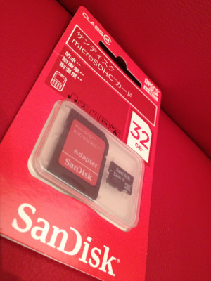SDカードなんて2GBまでのしか買ったことなかった。SDスピードクラス CLASS4準拠。防水IPX7準拠。耐衝撃、耐温度。 - サンディスク SDSDQ-032G-J35A microSDHCカード 32GB クラス4 SDカードなんて2GBまでのしか買ったことなかった。SDスピードクラス CLASS4準拠。防水IPX7準拠。耐衝撃、耐温度。 - サンディスク SDSDQ-032G-J35A microSDHCカード 32GB クラス4