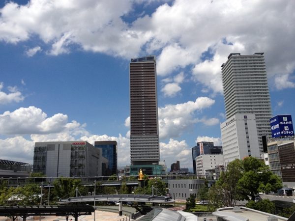 きんきらきんの信長像 きんきらきんの信長像