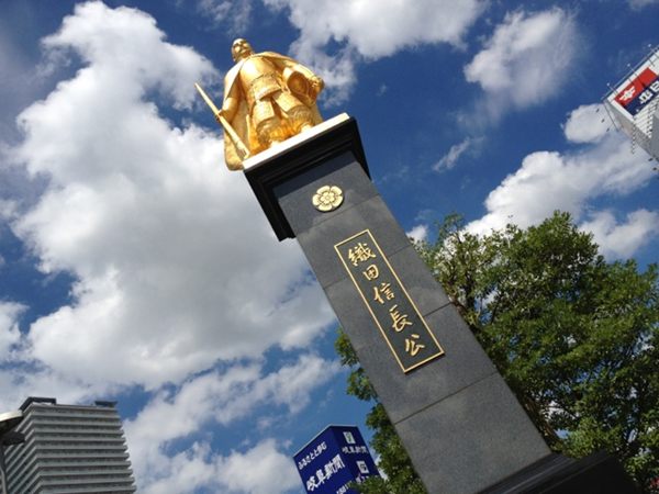 金ぴかの信長。 金ぴかの信長。