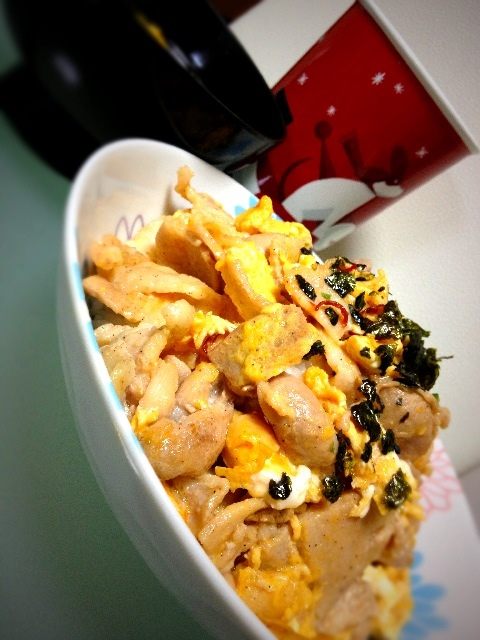 肉が食べたい気分だったけどウチに豚バラぐらいしかなかったので、豚玉丼つくって食べる。なかなかうまいmgmg 肉が食べたい気分だったけどウチに豚バラぐらいしかなかったので、豚玉丼つくって食べる。なかなかうまいmgmg
