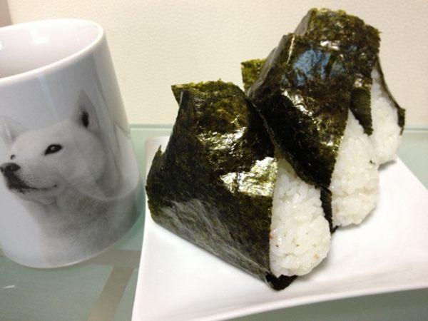 Japanese rice ball おにぎり。 Japanese rice ball おにぎり。