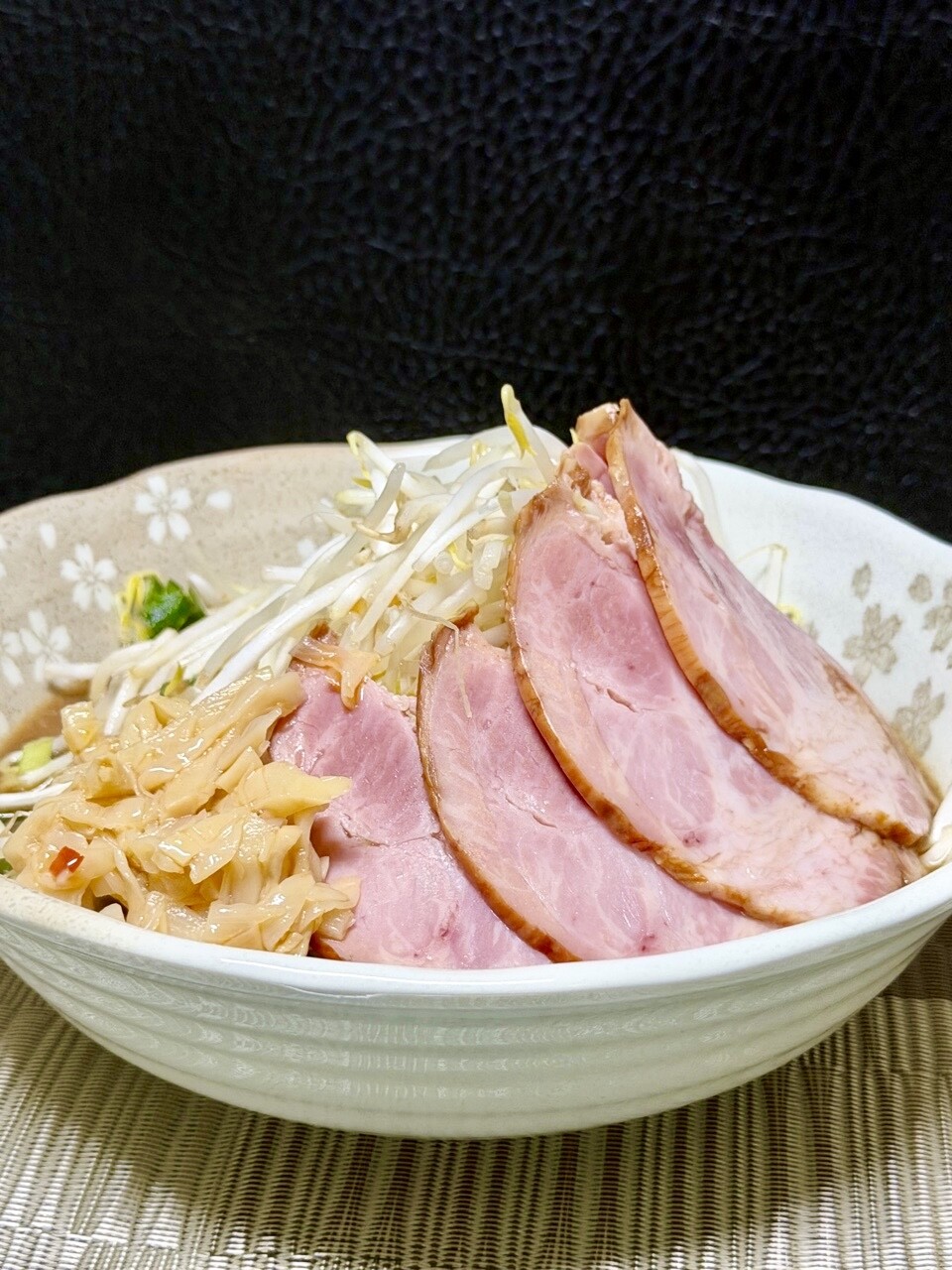 お昼ごはんにラーメン作って食べる(ﾟдﾟ)ｳﾏｰ