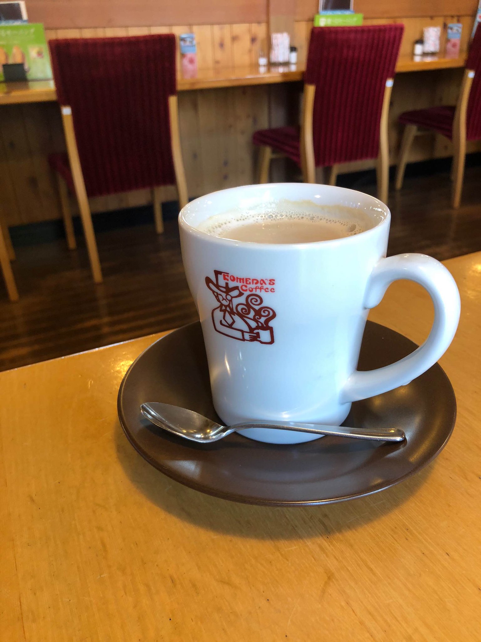 コメダ珈琲店 たっぷりカフェオーレ コメダ珈琲店 たっぷりカフェオーレ