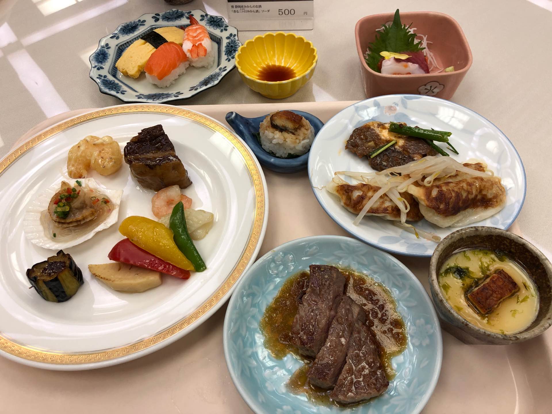 浜松餃子とかその場で握ってもらえる寿司とか (゚д゚)ウマー 浜松餃子とかその場で握ってもらえる寿司とか (゚д゚)ウマー