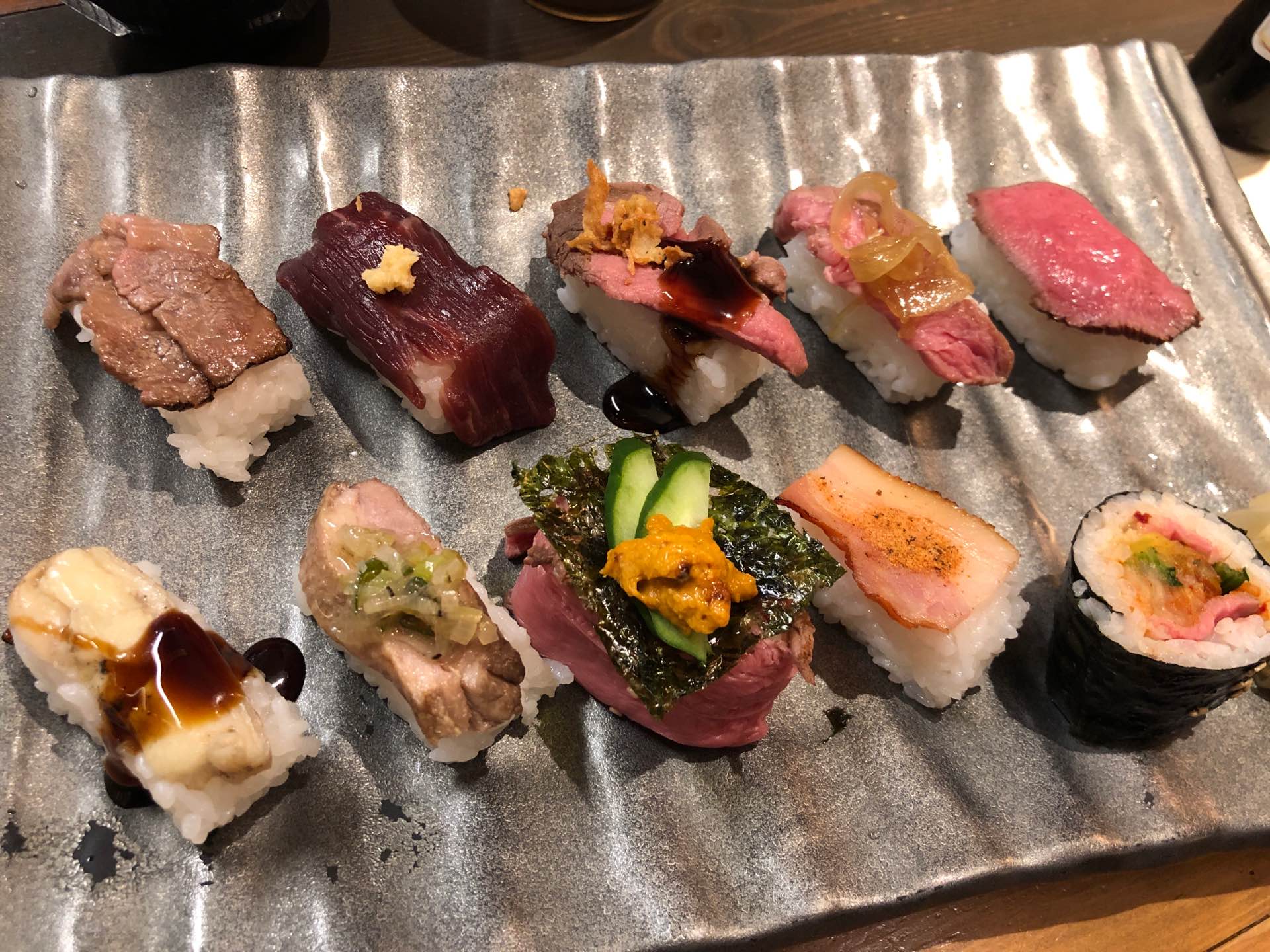 ローストビーフのお店で肉寿司 ローストビーフのお店で肉寿司
