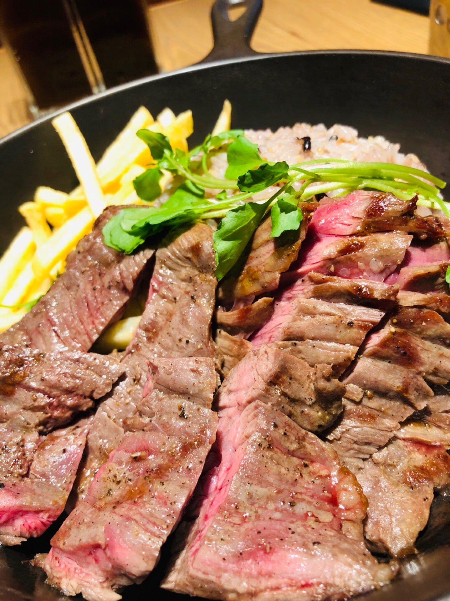 アメリカ産 牛ハラミ ステーキ 200g フライドポテト 雑穀米ごはん付き (゚д゚)ウマー (@ フミーズグリル 名古屋ゲートタワープラザ店 in 名古屋市中村区, 愛知県) アメリカ産 牛ハラミ ステーキ 200g フライドポテト 雑穀米ごはん付き (゚д゚)ウマー (@ フミーズグリル 名古屋ゲートタワープラザ店 in 名古屋市中村区, 愛知県)