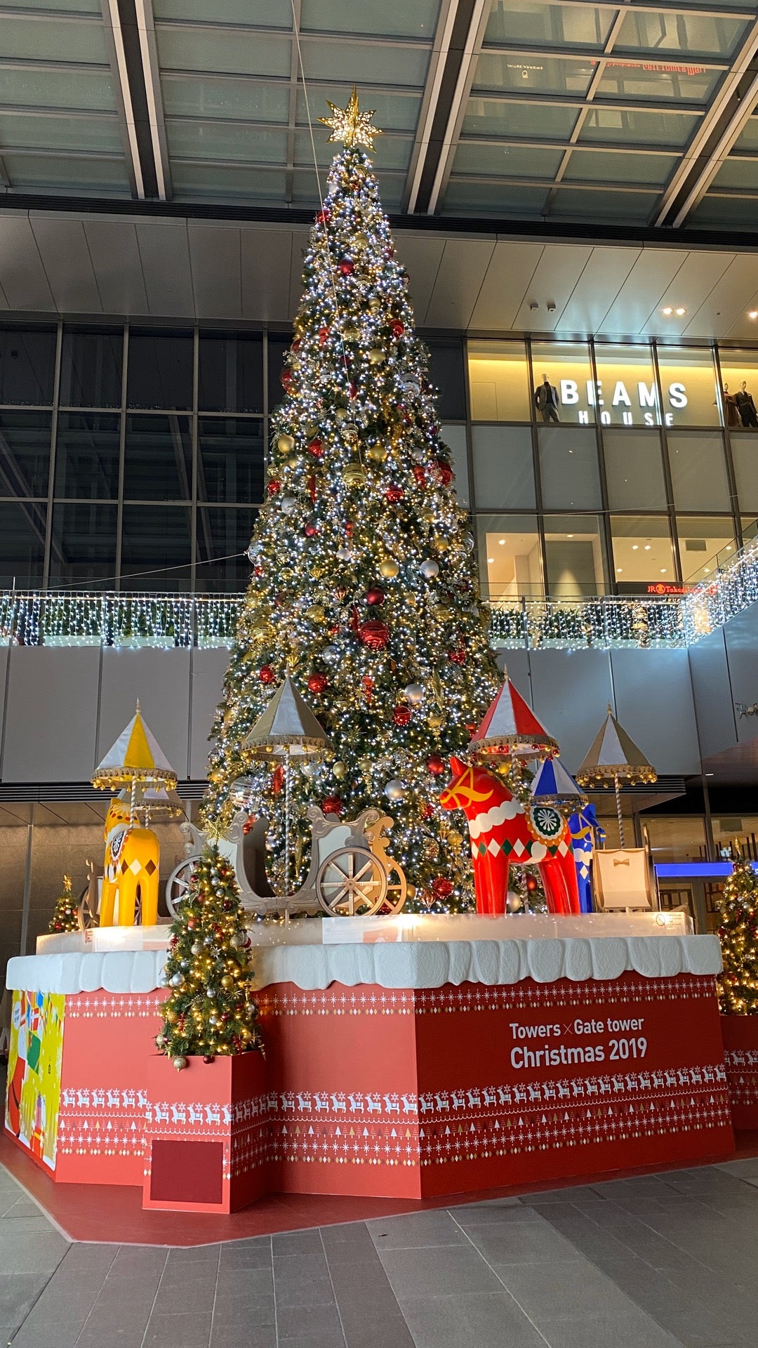 クリスマスツリー (@ 名古屋駅 in 名古屋市, 愛知県) クリスマスツリー (@ 名古屋駅 in 名古屋市, 愛知県)