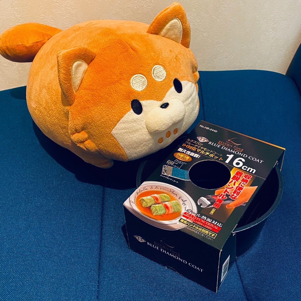 Amazonにて974円で購入。ティファールのステンレス片手鍋を空焚きしてしまったので代わりに(´;ω;`)ウッ… 「外径17×高さ8cm」 「食洗機使用不可、乾燥機使用不可」 パール金属 取っ手の取れる 鍋 16cm IH対応マルチポット ブルーダイヤモンドコート ルクスパン HB-2440 Amazonにて974円で購入。ティファールのステンレス片手鍋を空焚きしてしまったので代わりに(´;ω;`)ウッ… 「外径17×高さ8cm」 「食洗機使用不可、乾燥機使用不可」 パール金属 取っ手の取れる 鍋 16cm IH対応マルチポット ブルーダイヤモンドコート ルクスパン HB-2440