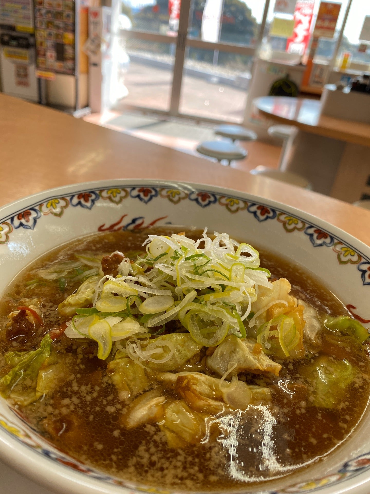 鶏ちゃんラーメン (゚д゚)ウマー 醤油ラーメンぽい (@ 虎渓山PA (上り) in 多治見市, 岐阜県) 鶏ちゃんラーメン (゚д゚)ウマー 醤油ラーメンぽい (@ 虎渓山PA (上り) in 多治見市, 岐阜県)