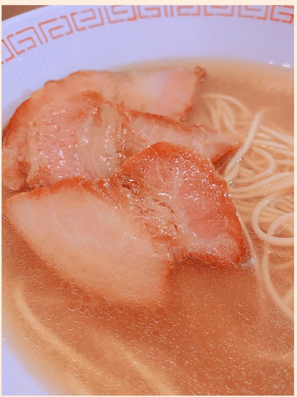 マルタイラーメンにチャーシュー乗せて食べる(゚д゚)ウマー マルタイラーメンにチャーシュー乗せて食べる(゚д゚)ウマー