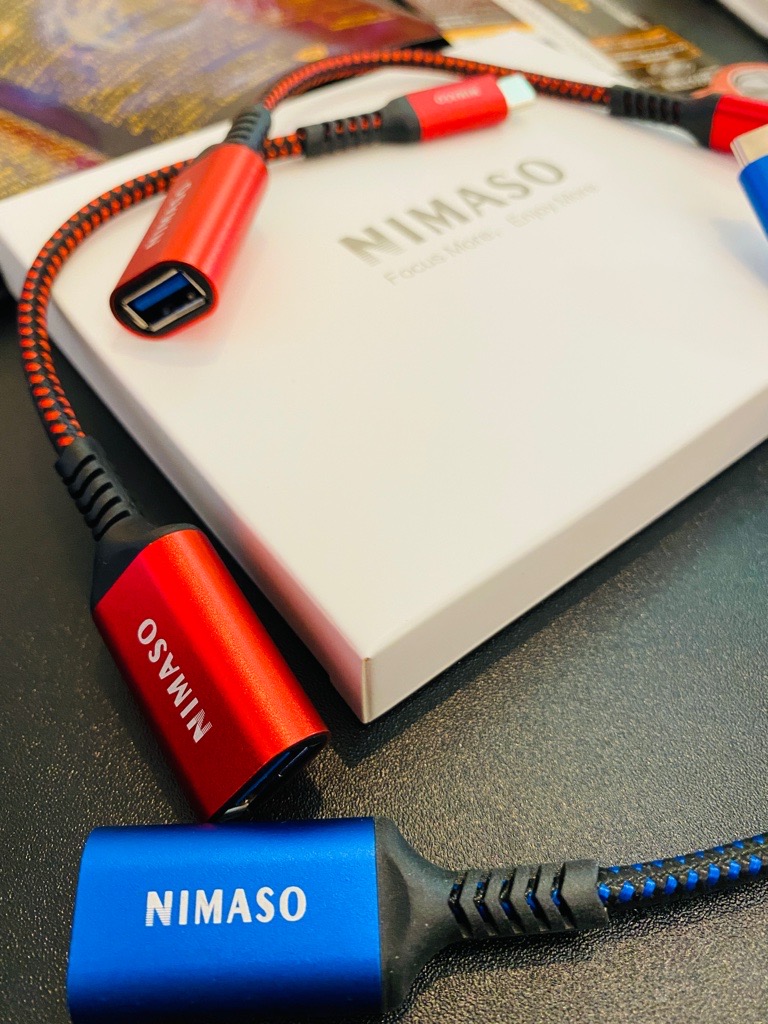 以前に買った青色のが良い感じだったので今回は赤色を購入。2本で1019円。 「USBタイプC(オス)からUSBタイプA(メス)へ変換するアダプター」「ケーブル長:20㎝」「最大出力5V/3A」 NIMASO USB C 変換 アダプタ (Type C - USB 3.0 メス) 20CM OTG ケーブル (2本入り, レッド) 以前に買った青色のが良い感じだったので今回は赤色を購入。2本で1019円。 「USBタイプC(オス)からUSBタイプA(メス)へ変換するアダプター」「ケーブル長:20㎝」「最大出力5V/3A」 NIMASO USB C 変換 アダプタ (Type C - USB 3.0 メス) 20CM OTG ケーブル (2本入り, レッド)