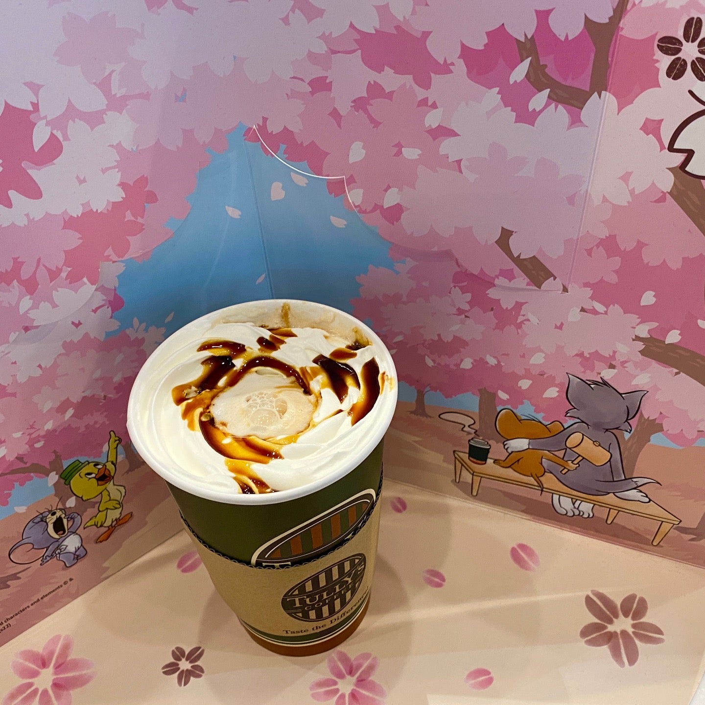 デーツ&バナナロイヤルミルクティー (@ Tully's Coffee - @tullys_jp in 豊山町, 愛知県) デーツ&バナナロイヤルミルクティー (@ Tully's Coffee - @tullys_jp in 豊山町, 愛知県)