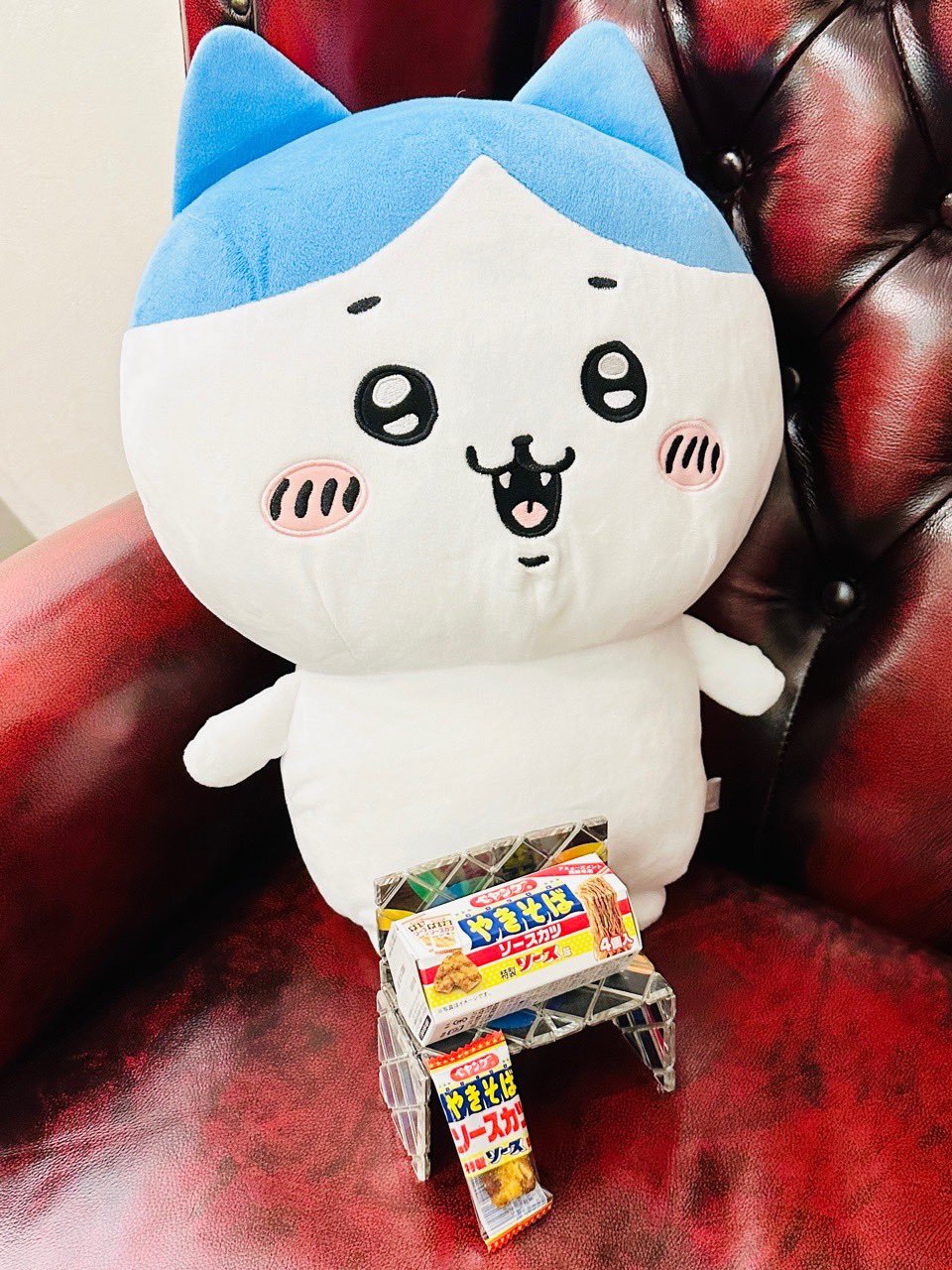 ヨシナ タクマ食品 ペヤングやきそばソースカツ 特製ソース味 4個入 アミューズメント施設専用 ヨシナ タクマ食品 ペヤングやきそばソースカツ 特製ソース味 4個入 アミューズメント施設専用