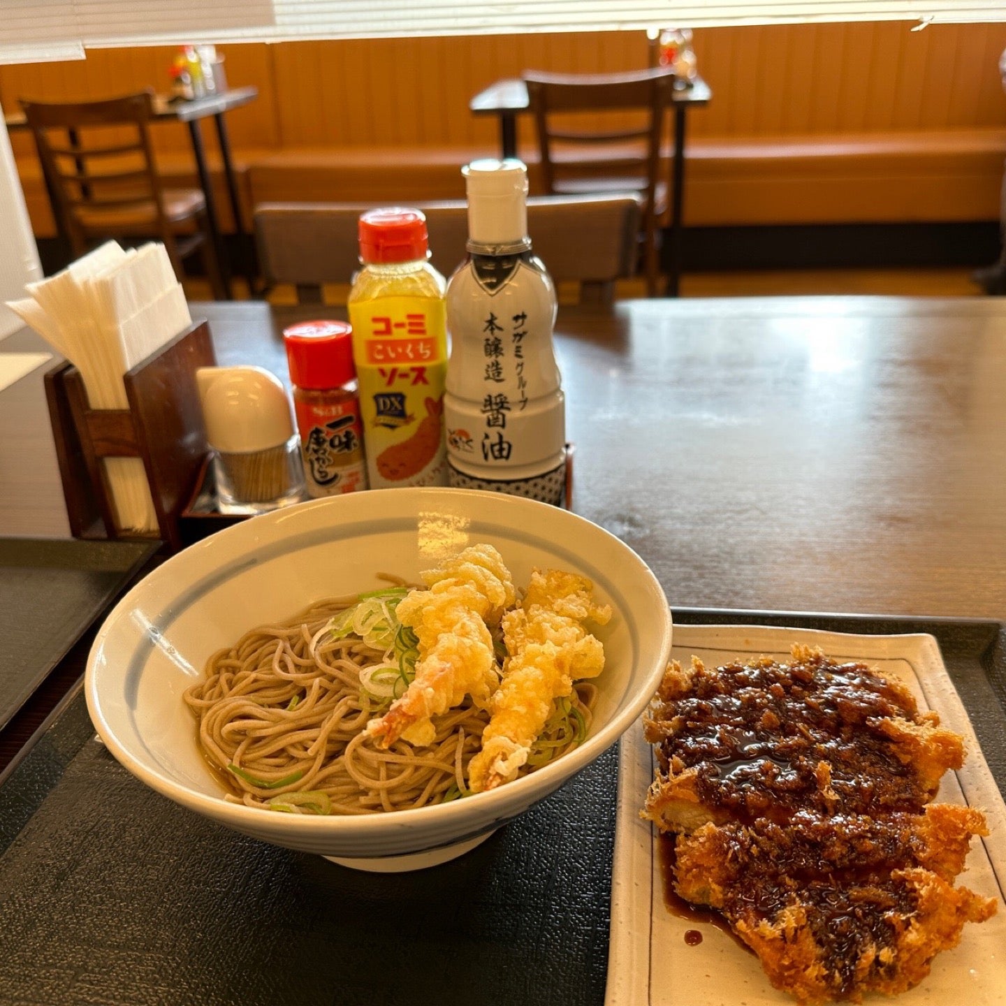 海老天蕎麦 & 名古屋名物みそかつ (ロースカツ単品 + 味噌だれ) (゚д゚)ウマー (@ どんどん庵 上田楽店 in 春日井市, 愛知県) 海老天蕎麦 & 名古屋名物みそかつ (ロースカツ単品 + 味噌だれ) (゚д゚)ウマー (@ どんどん庵 上田楽店 in 春日井市, 愛知県)