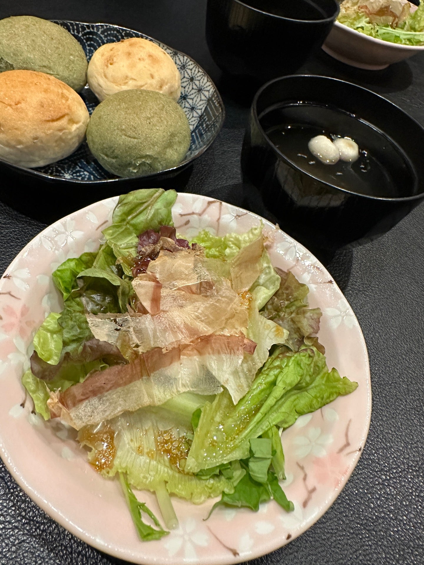 薬膳スープ、山芋の田舎風サラダ、和パン。 (@ 洋麺茶屋 ニーニャニーニョ 桜小町 北名古屋店 in 北名古屋市, 愛知県) 薬膳スープ、山芋の田舎風サラダ、和パン。 (@ 洋麺茶屋 ニーニャニーニョ 桜小町 北名古屋店 in 北名古屋市, 愛知県)
