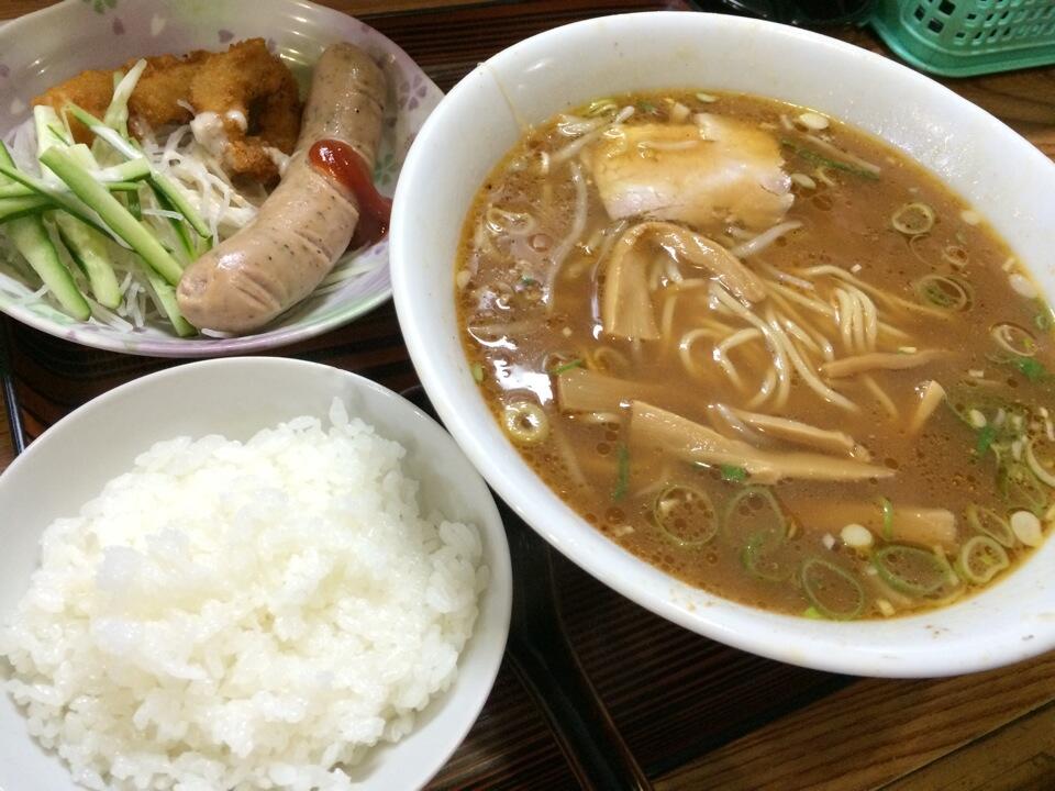 味噌ラーメンセット。 (@ しゃんはい) 味噌ラーメンセット。 (@ しゃんはい)