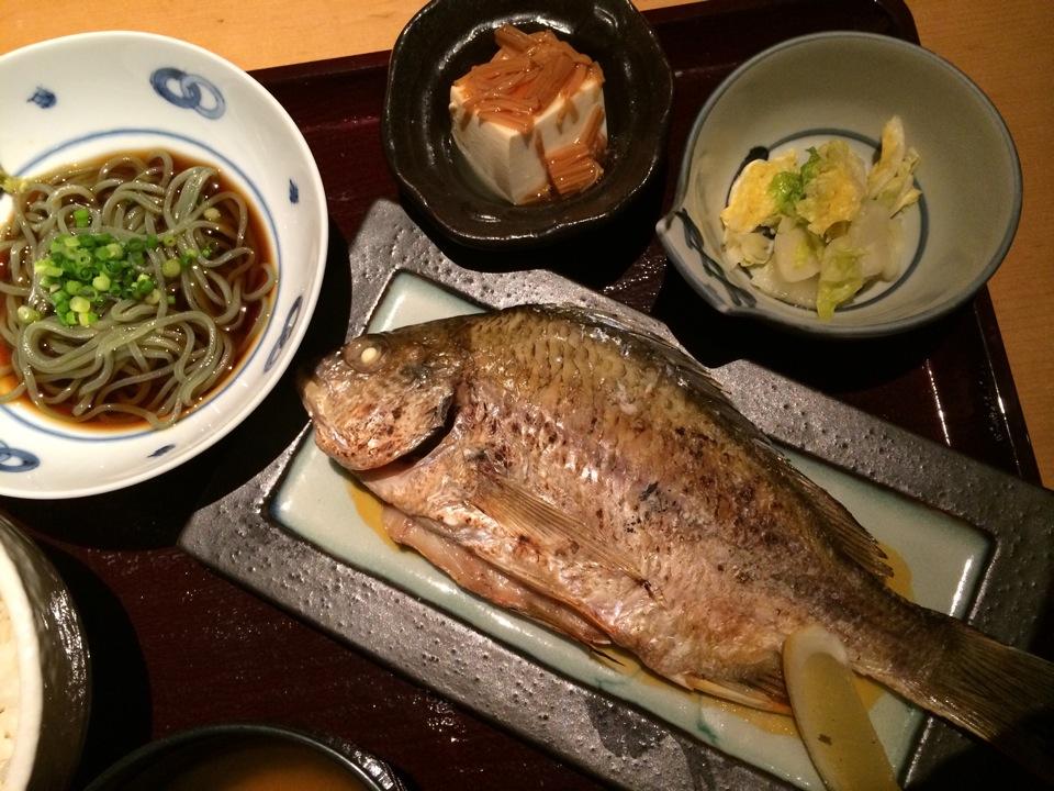 焼魚キチヌ (@ 本格串焼とへぎそば 濱匠 名駅別邸 in 名古屋市, 愛知県) 焼魚キチヌ (@ 本格串焼とへぎそば 濱匠 名駅別邸 in 名古屋市, 愛知県)