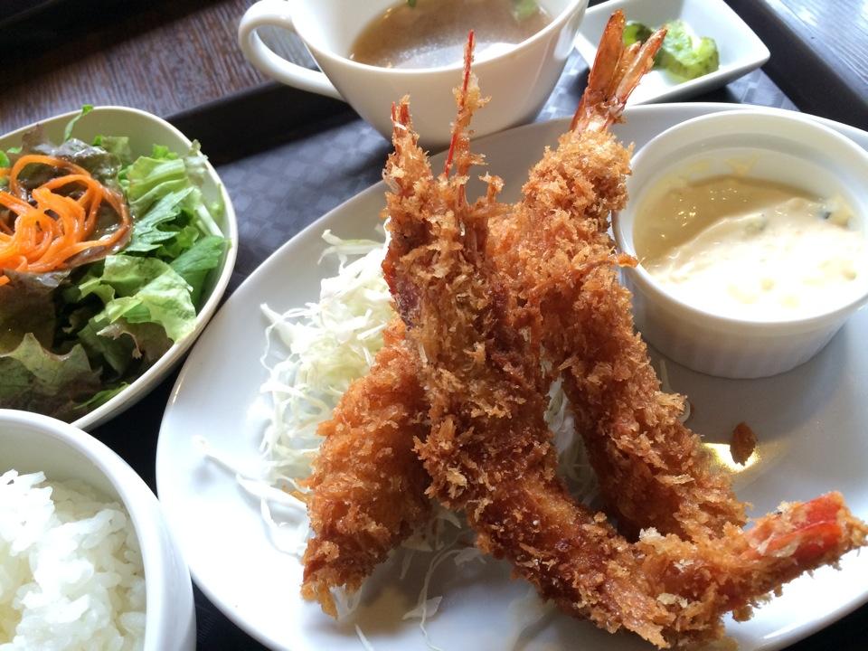 海老フライ定食 at エビート (@ EBIEAT) 海老フライ定食 at エビート (@ EBIEAT)