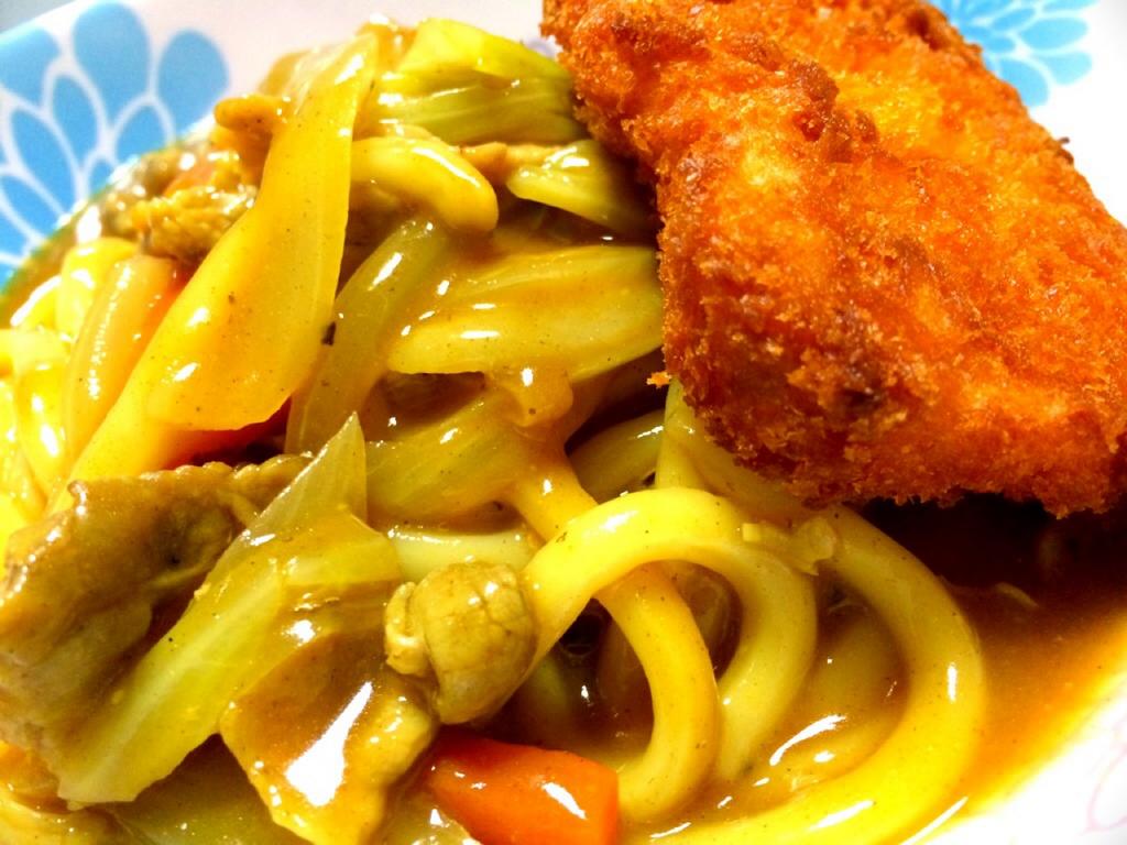 カレーうどん with 烏賊カツ うまー(・∀・) カレーうどん with 烏賊カツ うまー(・∀・)