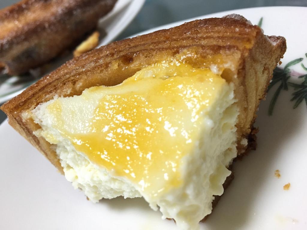 午前のおやつΣd(・ω・d)!!! パティシエ ラボ テツヤのハードなバームクーヘンとチーズケーキの Cheese+ うまうま 午前のおやつΣd(・ω・d)!!! パティシエ ラボ テツヤのハードなバームクーヘンとチーズケーキの Cheese+ うまうま