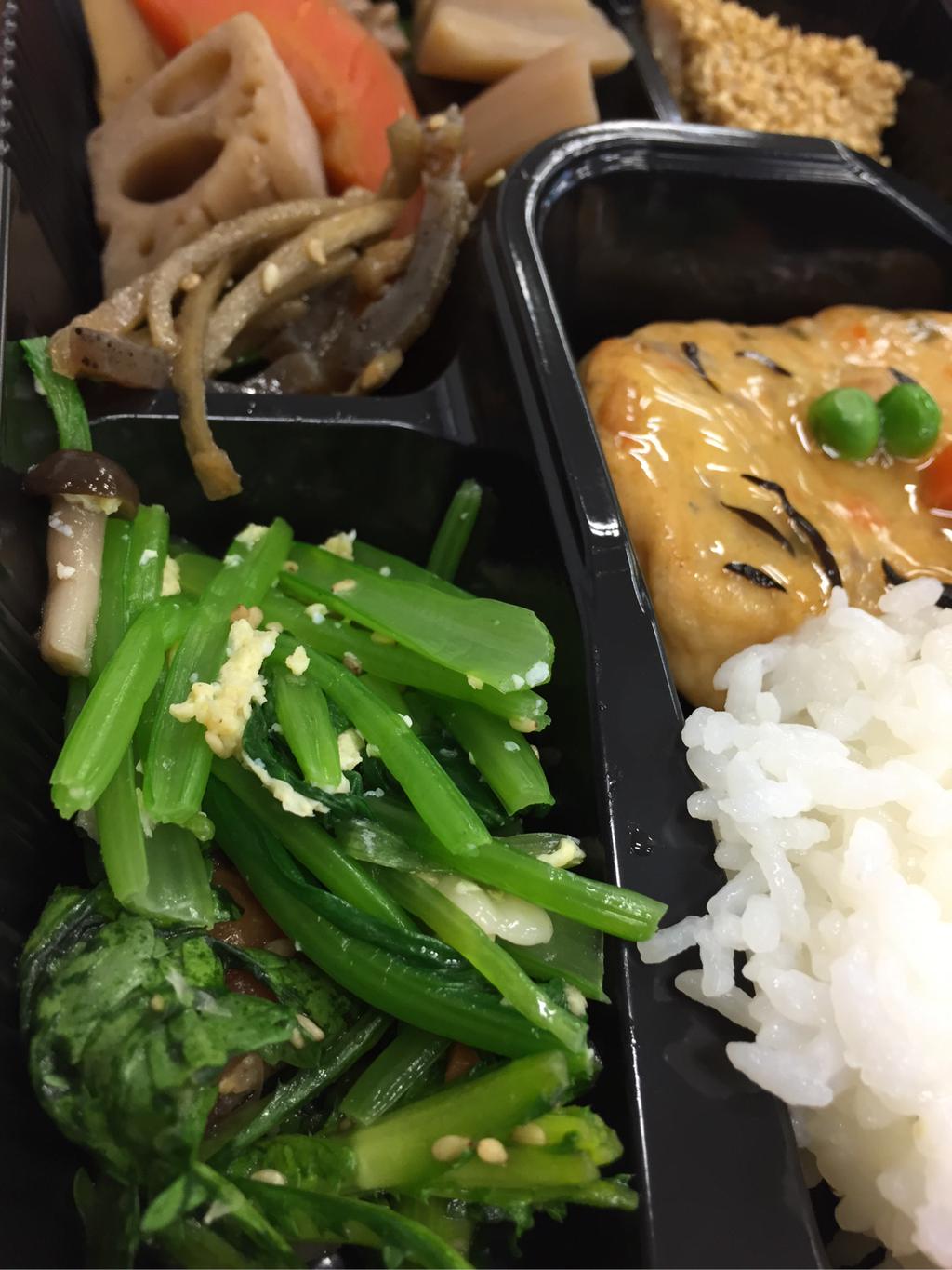海菜のバイキング弁当。できるだけ野菜を多めに詰めてみた。401円。 海菜のバイキング弁当。できるだけ野菜を多めに詰めてみた。401円。