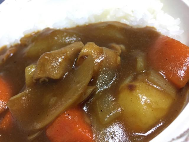 タマゴかけごはんの後にカレーライスという夕飯。甘口のカレールーがベースのカレーめちゃうま(・∀・) タマゴかけごはんの後にカレーライスという夕飯。甘口のカレールーがベースのカレーめちゃうま(・∀・)