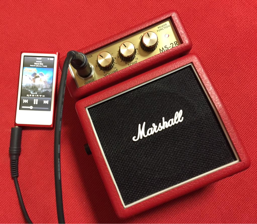 iPod をギター用ミニアンプの Marshall につないでみた