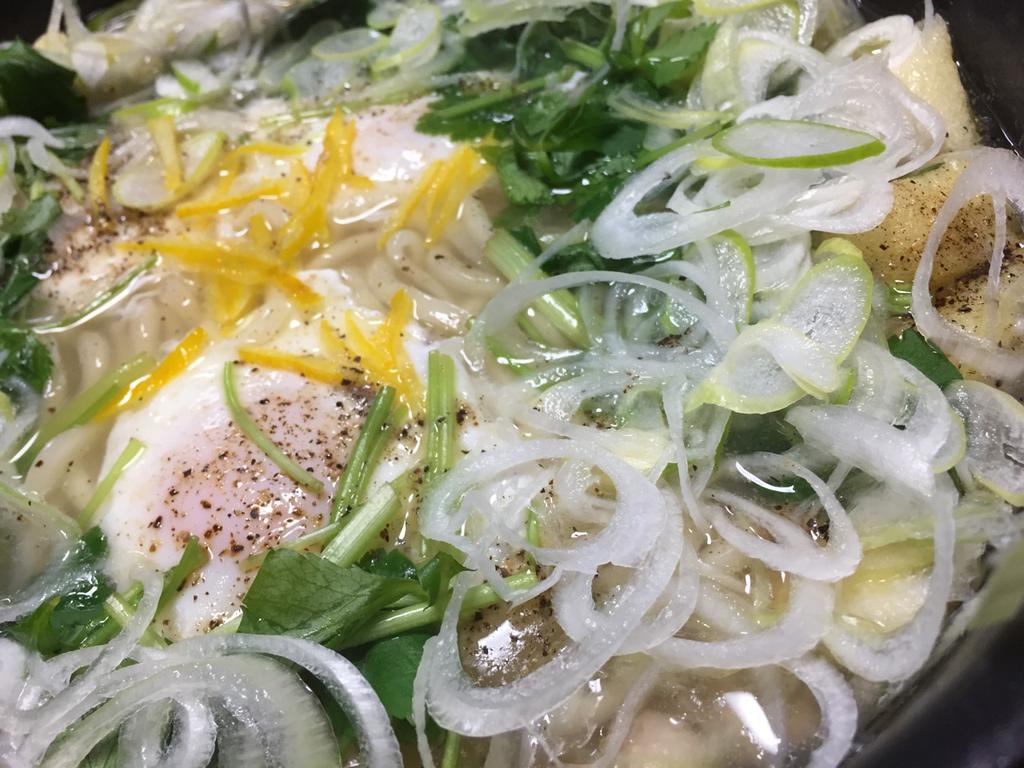 旨塩鶏うどん(゚д゚)ウマー 旨塩鶏うどん(゚д゚)ウマー