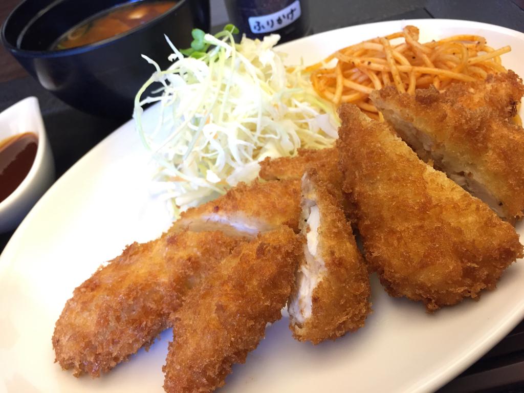 日替わりランチ、鶏のササミフライ。 (@ cafe TAKATORI カフェ タカトリ in 名古屋市西区, 愛知県) 日替わりランチ、鶏のササミフライ。 (@ cafe TAKATORI カフェ タカトリ in 名古屋市西区, 愛知県)
