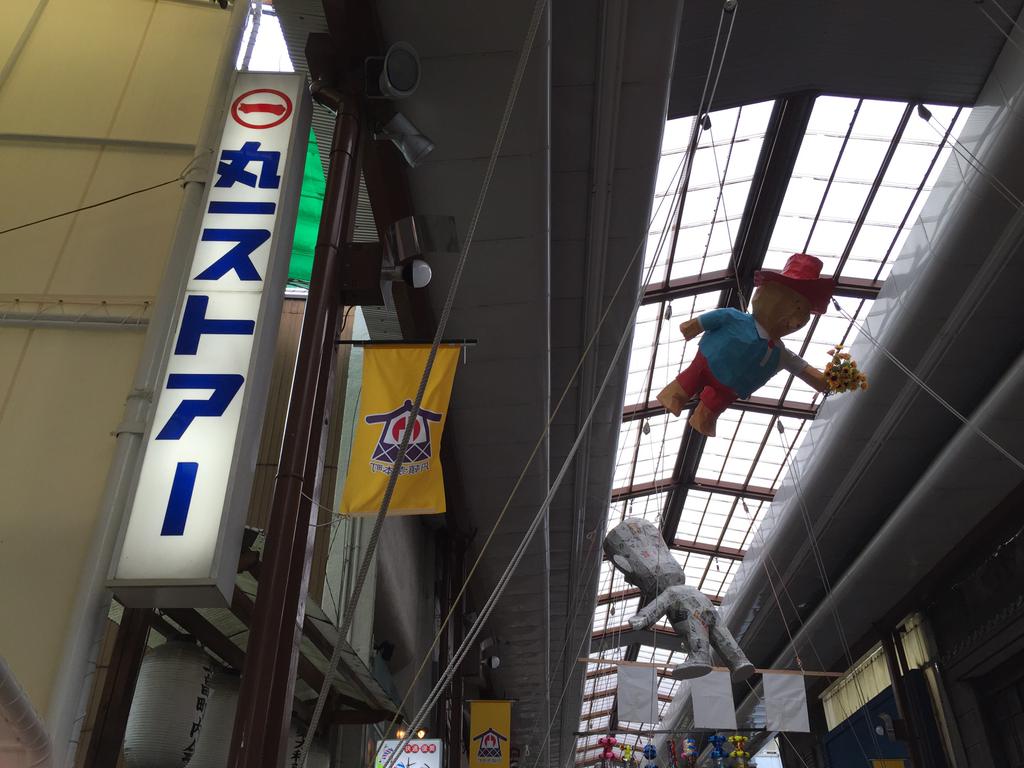 円頓寺商店街の七夕祭りの吊るしてるキャラクターはまだ作りかけ。 (@ 丸一ストアー in 名古屋市, 愛知県) 円頓寺商店街の七夕祭りの吊るしてるキャラクターはまだ作りかけ。 (@ 丸一ストアー in 名古屋市, 愛知県)