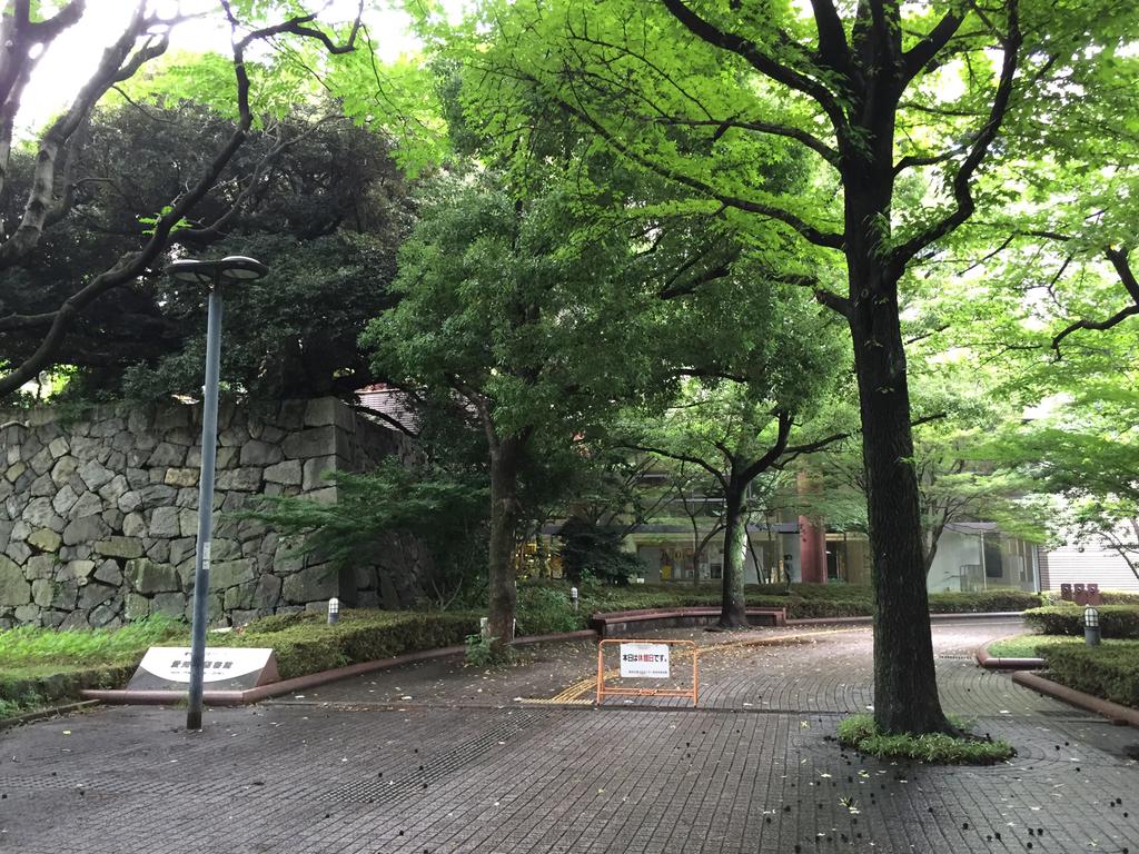 「本日は休館日です」 あれっ(;・ω・) (@ 愛知県図書館 in 名古屋市, 愛知県) 「本日は休館日です」 あれっ(;・ω・) (@ 愛知県図書館 in 名古屋市, 愛知県)