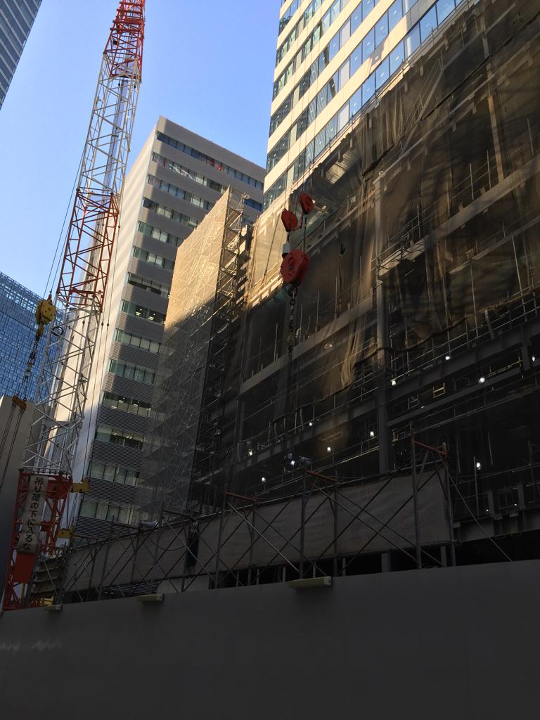 建築中。 建築中。
