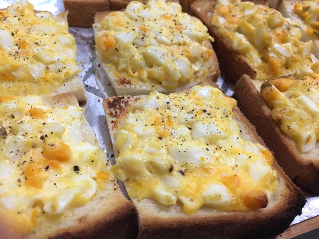 さいきん、朝食のエッグトースト率が高い。 さいきん、朝食のエッグトースト率が高い。