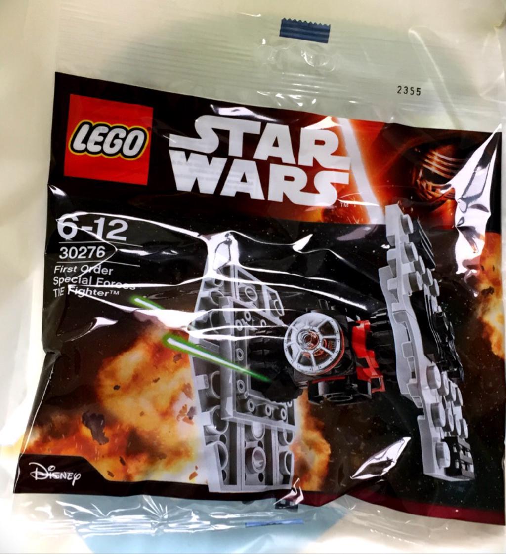 スターウォーズのレゴ ブロックもらえた。無料配布してたみたい。 (@ トイザらス Toys"R"Us 西春日井店 in 西春日井郡豊山町, 愛知県) スターウォーズのレゴ ブロックもらえた。無料配布してたみたい。 (@ トイザらス Toys"R"Us 西春日井店 in 西春日井郡豊山町, 愛知県)