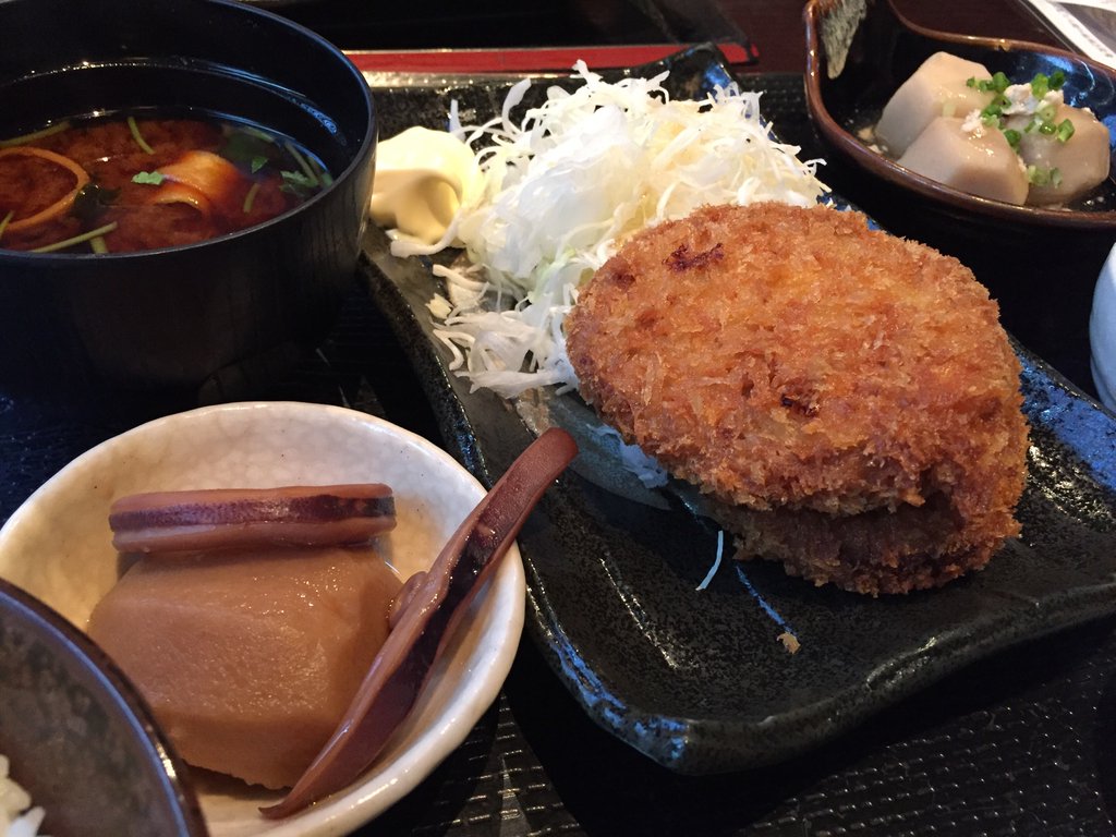 メンチカツ定食(゚д゚)ウマー (@ 米寅 in 名古屋市中村区, 愛知県) メンチカツ定食(゚д゚)ウマー (@ 米寅 in 名古屋市中村区, 愛知県)