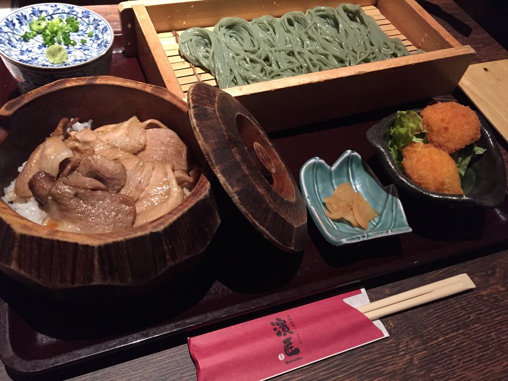どろぶた丼 & へぎそば (@ 本格串焼とへぎそば 濱匠 名駅別邸 in 名古屋市, 愛知県) どろぶた丼 & へぎそば (@ 本格串焼とへぎそば 濱匠 名駅別邸 in 名古屋市, 愛知県)