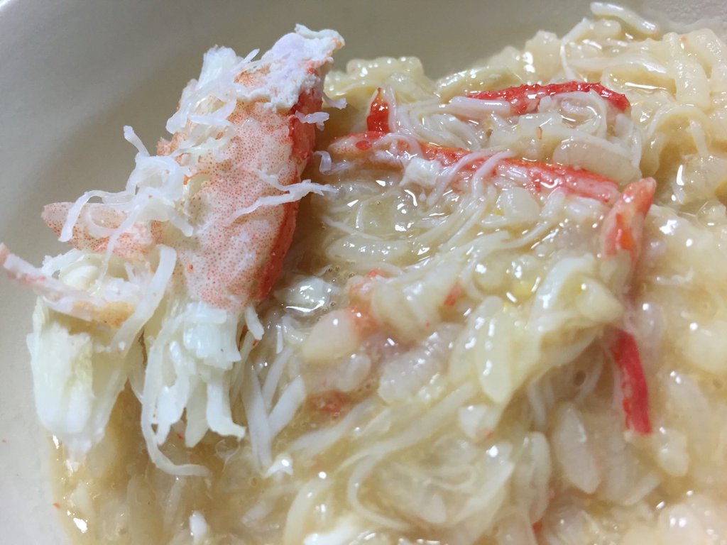 蟹の身をほぐして雑炊に (゚д゚)ウ-(゚Д゚)マー(゚A゚)イ-…ヽ(゚∀゚)ノ…ゾォォォォォ!!!! 蟹の身をほぐして雑炊に (゚д゚)ウ-(゚Д゚)マー(゚A゚)イ-…ヽ(゚∀゚)ノ…ゾォォォォォ!!!!
