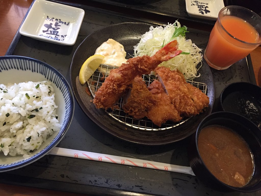まめ豚ランチ。塩、とんかつソース2種類、タルタルソースで食べる(*´Δ`*) (@ とんかつ マ・メゾン 春日井店(Ma Maison) in 春日井市, Aichi-ken) まめ豚ランチ。塩、とんかつソース2種類、タルタルソースで食べる(*´Δ`*) (@ とんかつ マ・メゾン 春日井店(Ma Maison) in 春日井市, Aichi-ken)