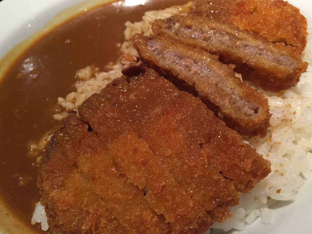 いま話題のココイチのビーフカツ。ビーフカツカレー 200g はじめて食べた(ノ´∀`*) (@ CoCo壱番屋 豊山店 in 西春日井郡豊山町, 愛知県) いま話題のココイチのビーフカツ。ビーフカツカレー 200g はじめて食べた(ノ´∀`*) (@ CoCo壱番屋 豊山店 in 西春日井郡豊山町, 愛知県)