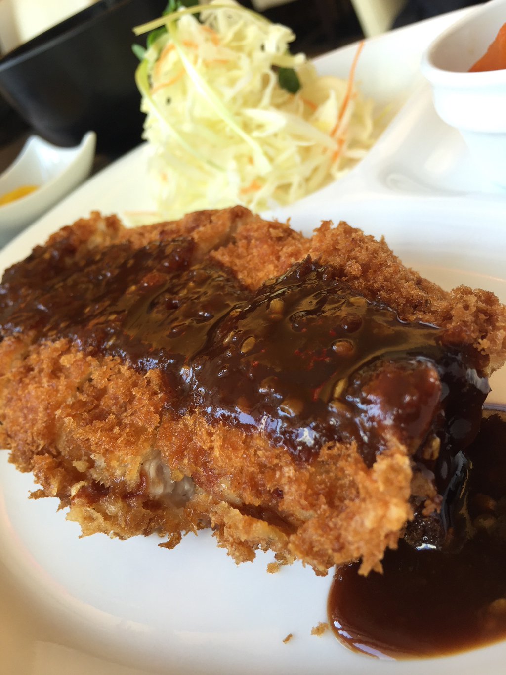 名古屋メシの味噌カツ! これは美味い。でもあいかわらず分煙が微妙なんだよこの店。。 (@ cafe TAKATORI カフェ タカトリ in Nagoya-shi, 愛知県) 名古屋メシの味噌カツ! これは美味い。でもあいかわらず分煙が微妙なんだよこの店。。 (@ cafe TAKATORI カフェ タカトリ in Nagoya-shi, 愛知県)