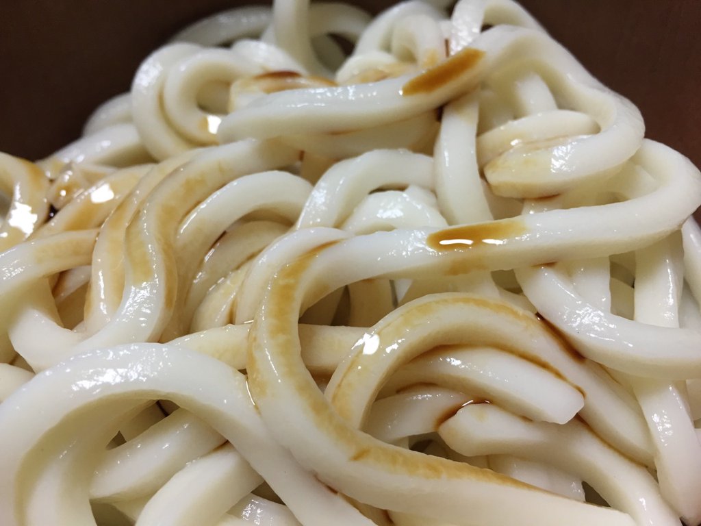 お安いうどんが伊勢うどんっぽくなってわりと美味い(*´Δ`*) お安いうどんが伊勢うどんっぽくなってわりと美味い(*´Δ`*)