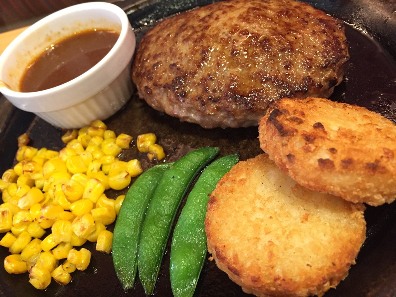 ガストのチーズINハンバーグ ガストのチーズINハンバーグ