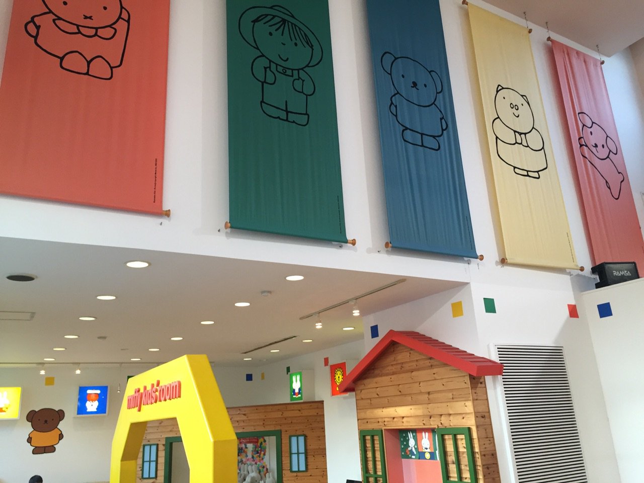 子どもが遊べるスペースもあり。 子どもが遊べるスペースもあり。